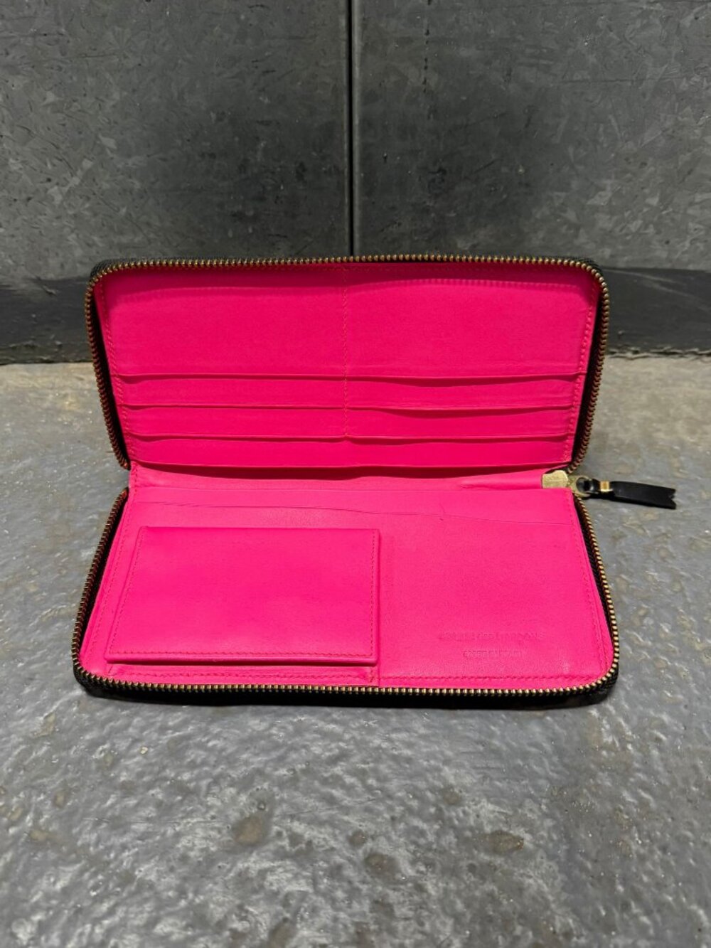 COMME des GARCONS Black Leather Hot Pink Lining Zip Around Long Wallet